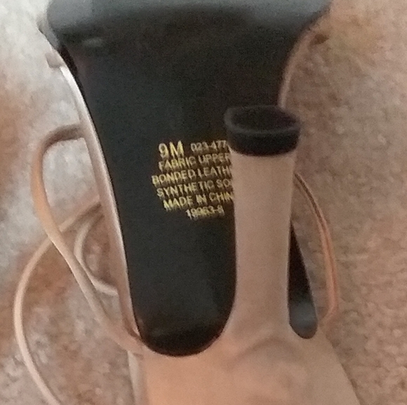 Sandals - Picture 4 of 5